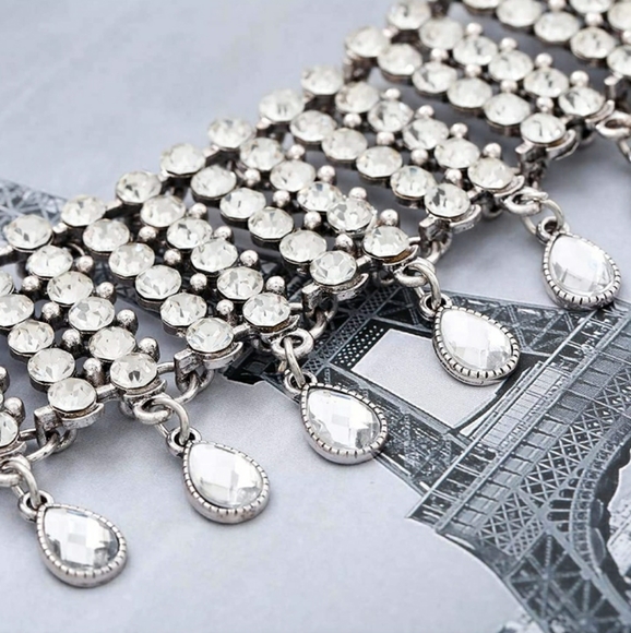 Necklace Tassel Choker - Picture 4 of 7